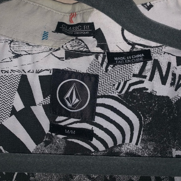 Volcom button up. - Picture 5 of 5